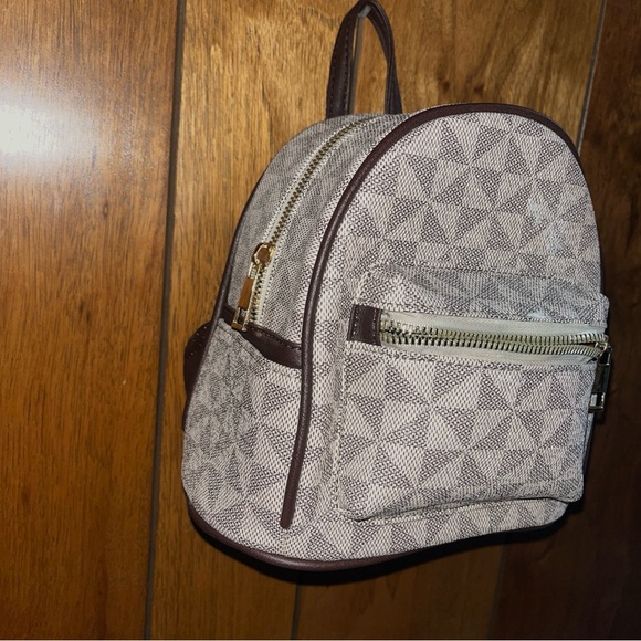 Geometric Patterned New Mini Backpack - Picture 2 of 8